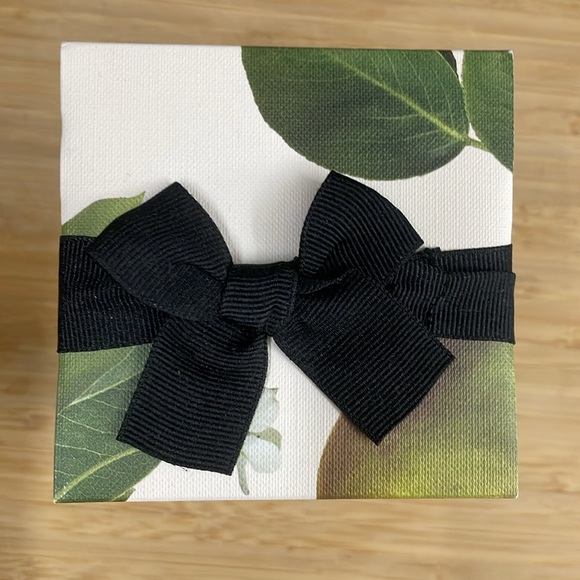 New Jo Malone English pear & freesia candle 2.5in - Picture 3 of 4